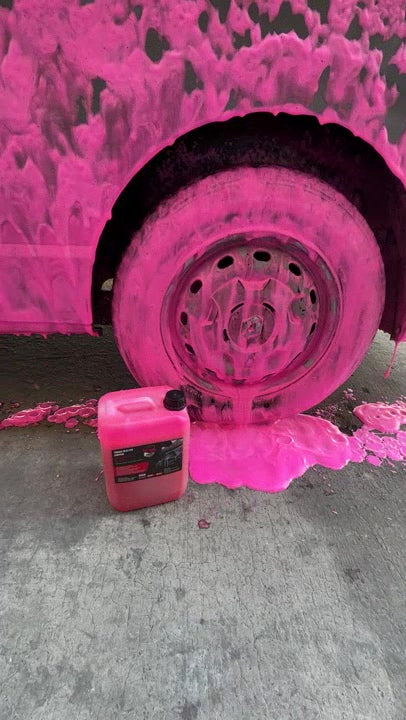 Hızlı Köpüren Renk Değiştiren Cilalı Pembe Oto Köpük 750 ml